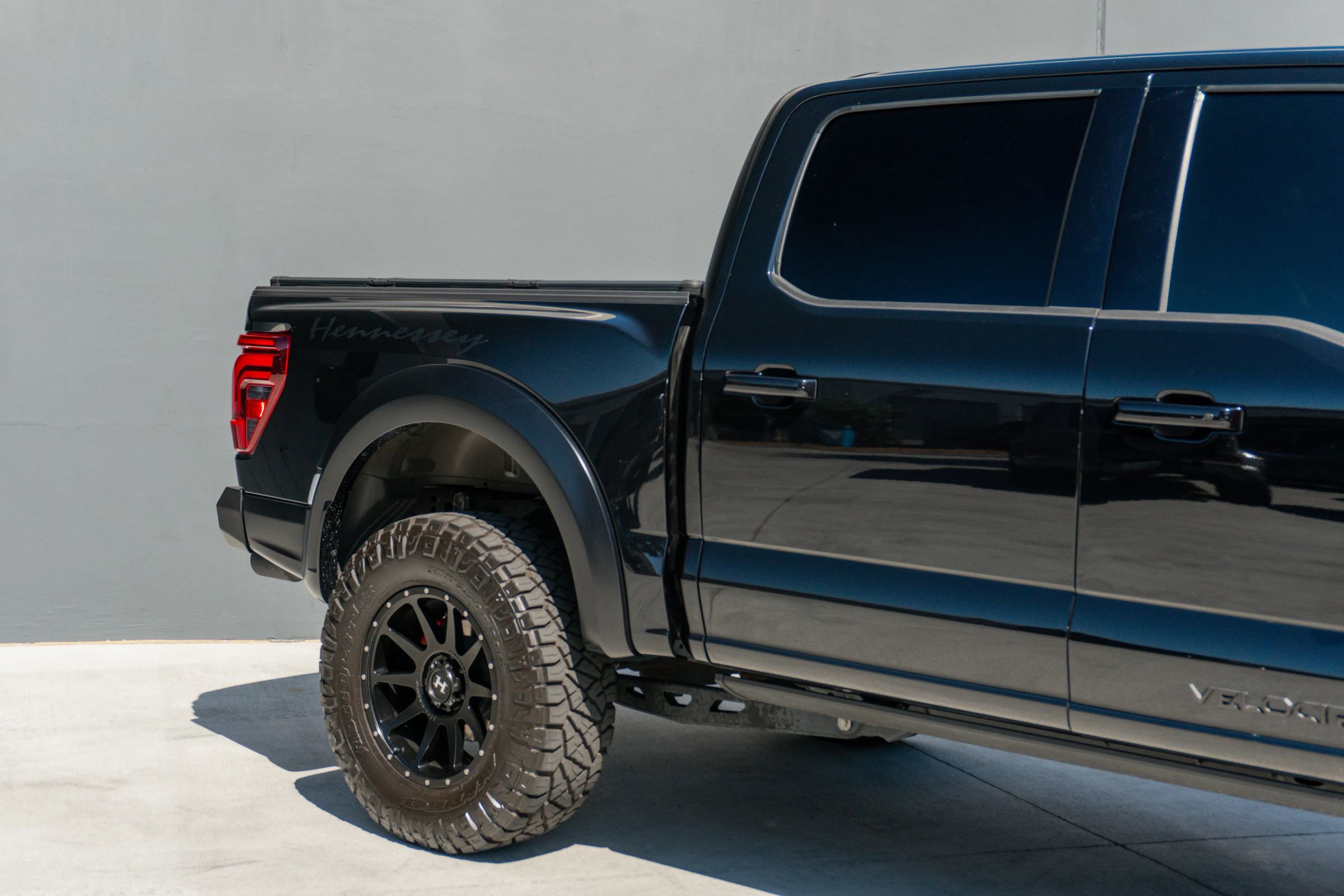 Used 2025 Ford F150 Raptor w/ Equipment Group 803A Raptor R image 39