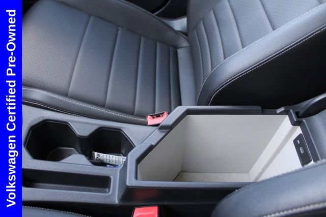 Used 2024 Volkswagen Jetta SE image 41