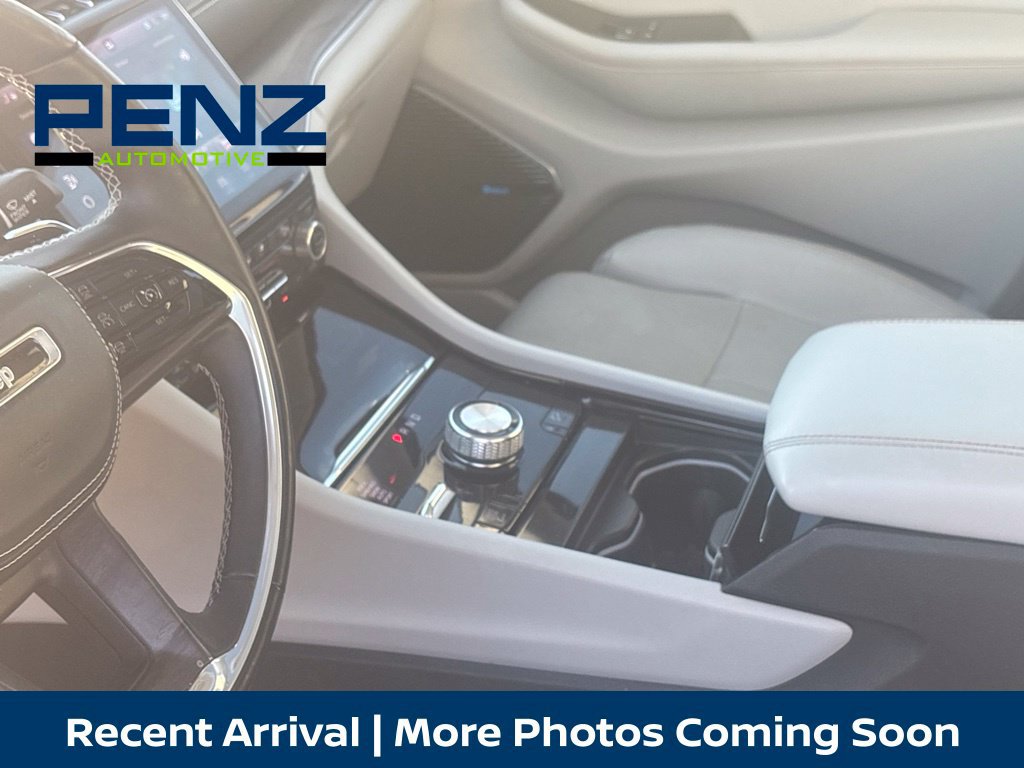Used 2021 Jeep Grand Cherokee L Overland w/ Luxury Tech Group IV AWD/4WD image 23