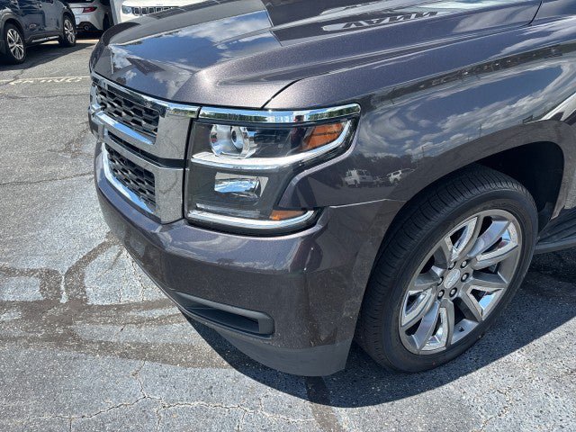 Used 2018 Chevrolet Suburban LT AWD/4WD image 8