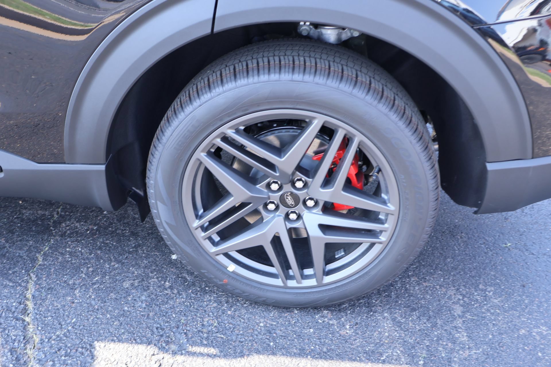 New 2026 Ford Explorer ST-Line w/ ST-Line Street Pack AWD/4WD image 19