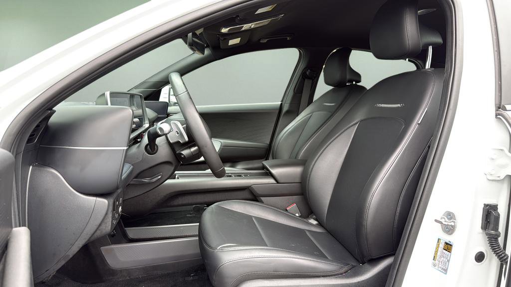 Used 2024 Hyundai Ioniq 6 SEL AWD/4WD image 18