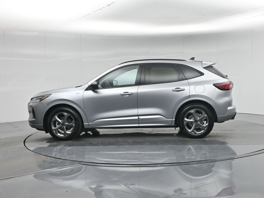 Certified 2024 Ford Escape ST-Line w/ Cold Weather Package image 28