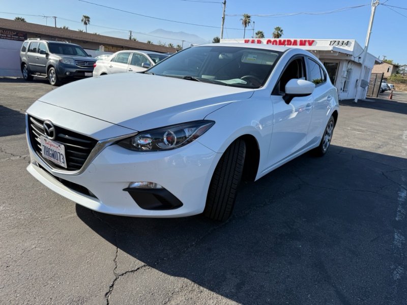 Used 2015 MAZDA MAZDA3 i Sport FWD image 2