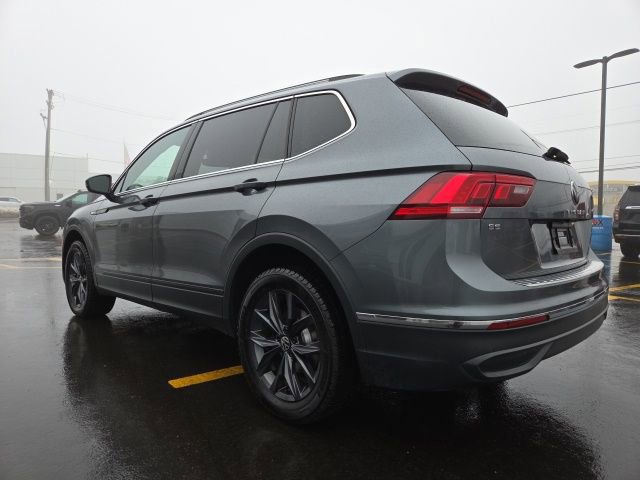 Certified 2024 Volkswagen Tiguan SE image 4
