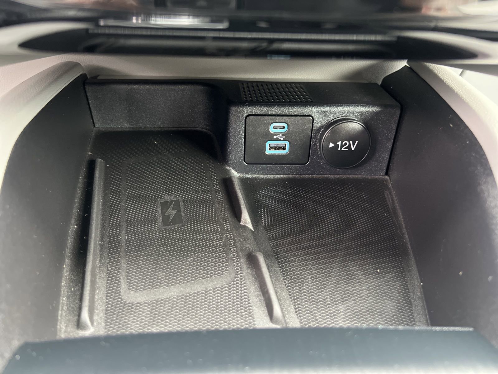 Used 2023 Ford Escape Platinum image 20