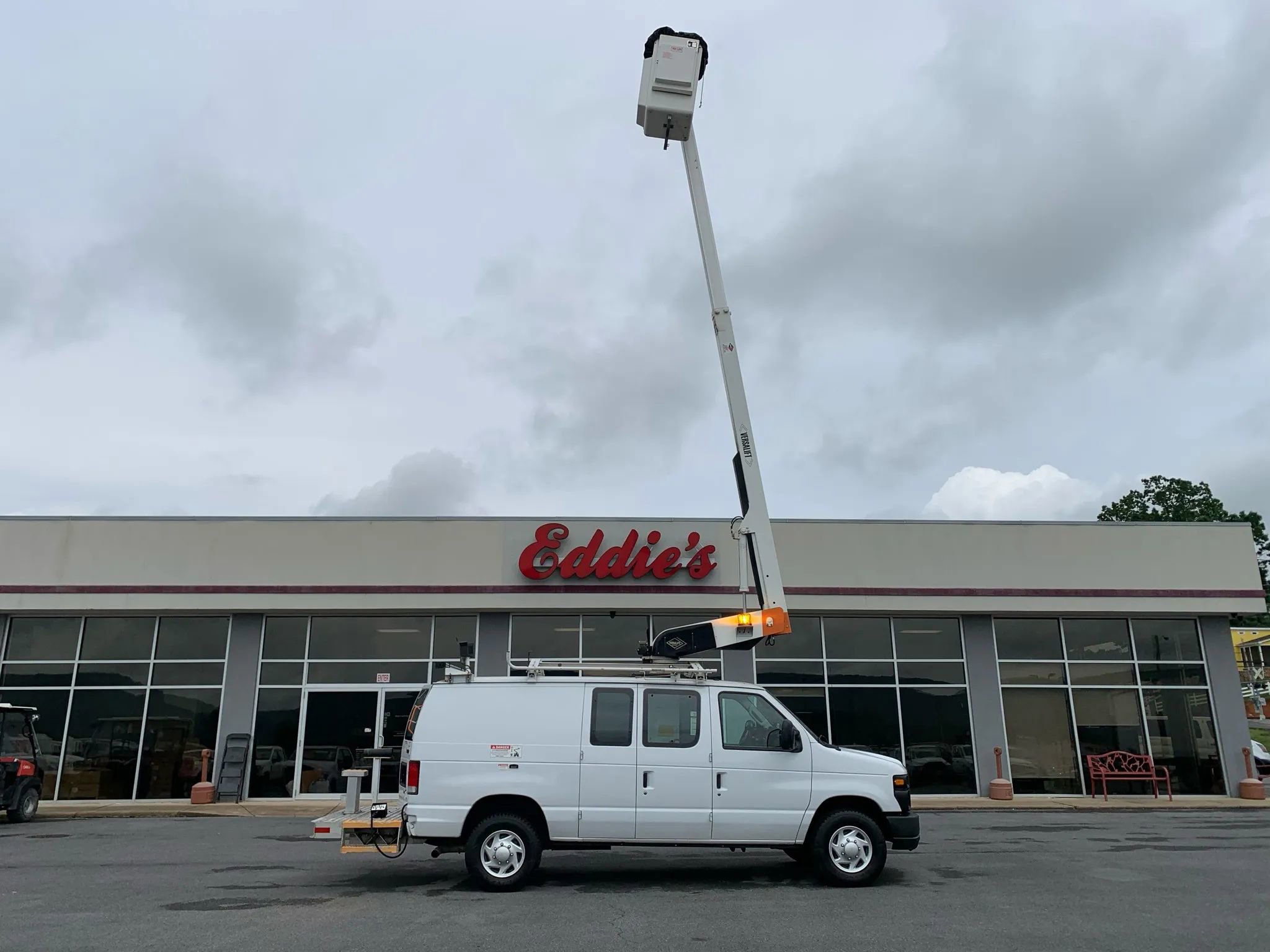 Used 2013 Ford E-350 and Econoline 350 Super Duty image 43