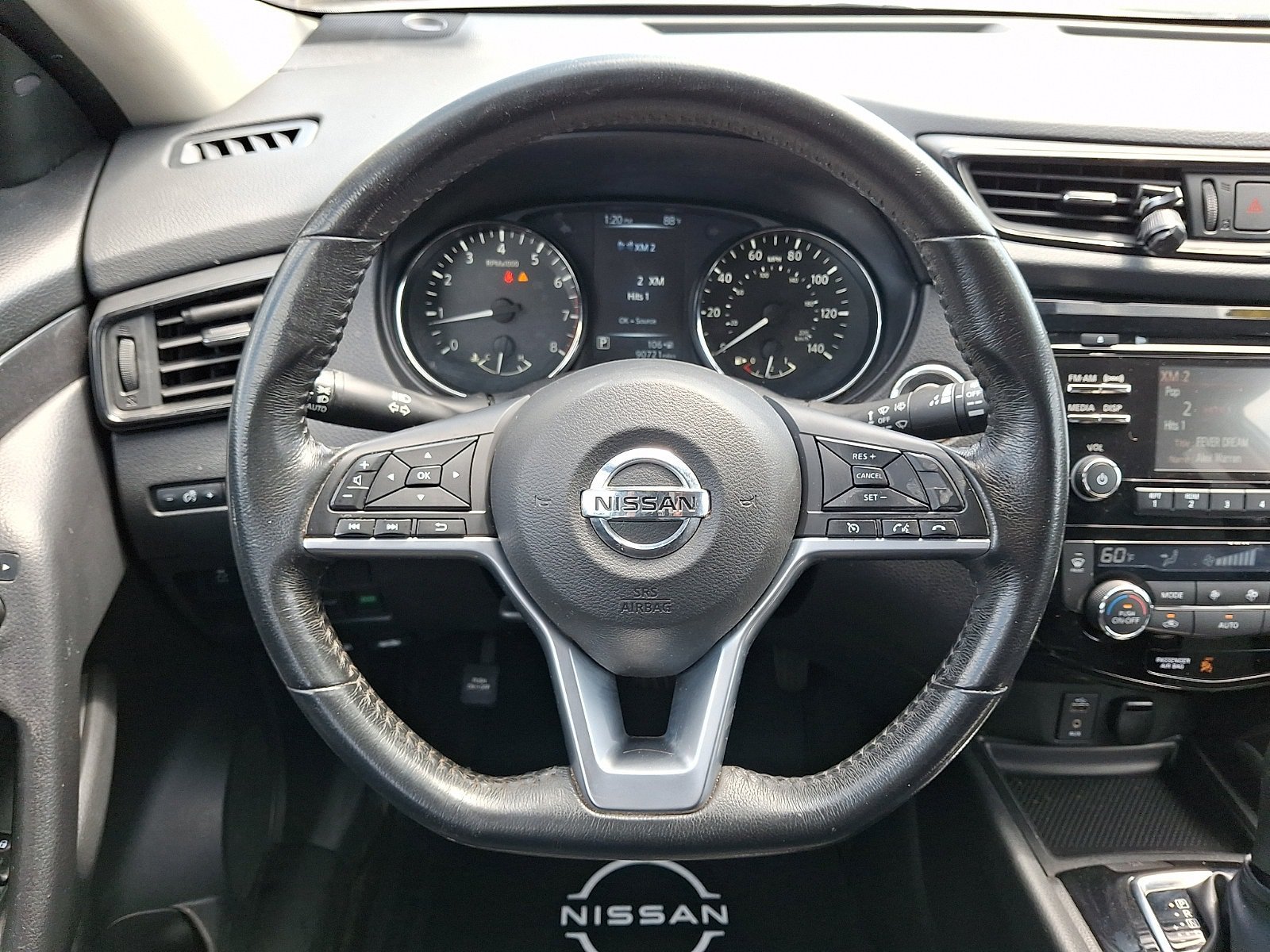 Used 2017 Nissan Rogue SV AWD/4WD image 19
