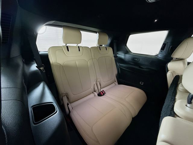 Used 2025 Jeep Grand Cherokee L Limited w/ Luxury Tech Group II RWD image 28