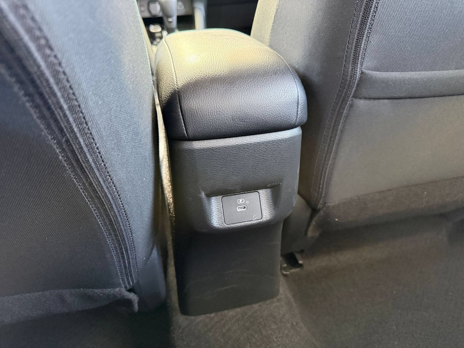 Used 2025 Nissan Versa SV FWD image 19