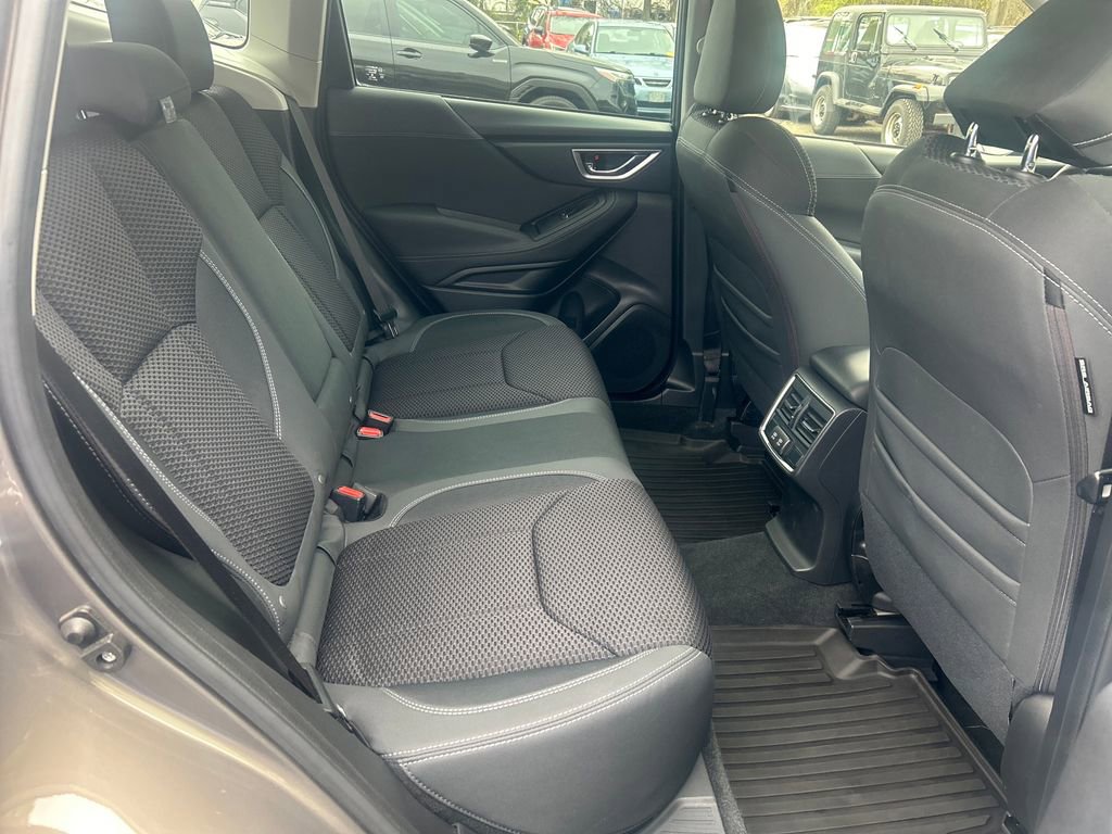 Used 2020 Subaru Forester Premium AWD/4WD image 30