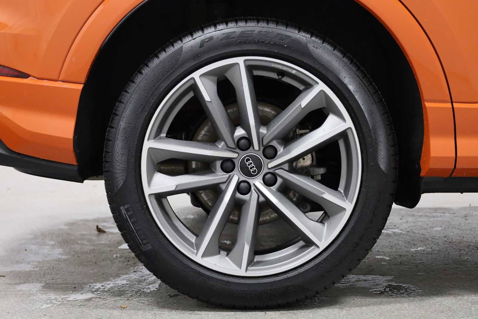 Certified 2025 Audi Q3 2.0T Premium w/ Black Optic Sport Package image 34