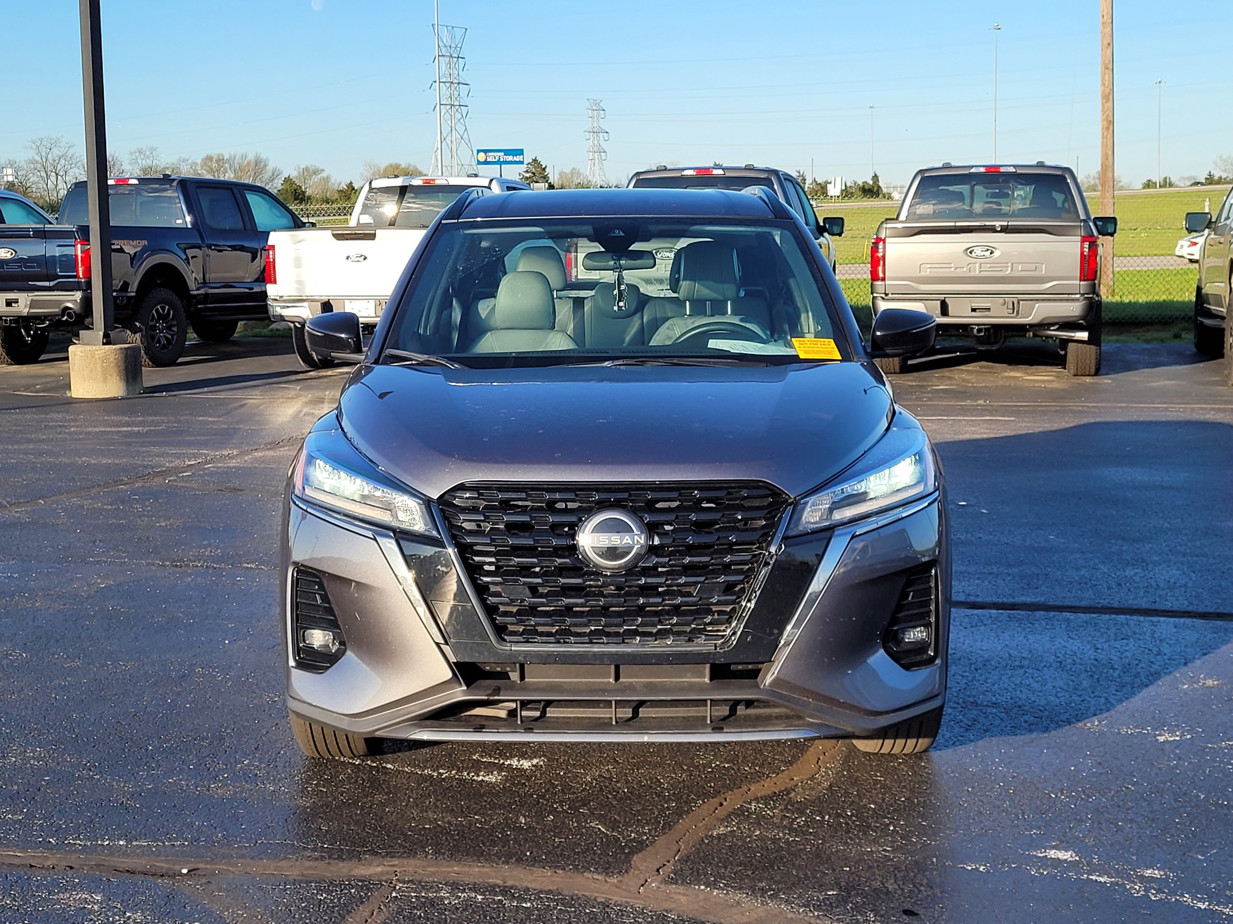 Used 2022 Nissan Kicks SR w/ Premium Package image 9