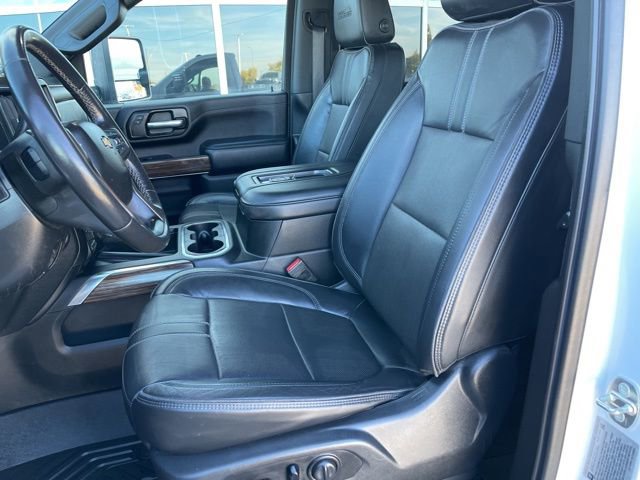 Used 2020 Chevrolet Silverado 2500 High Country w/ Z71 Off-Road Package image 13