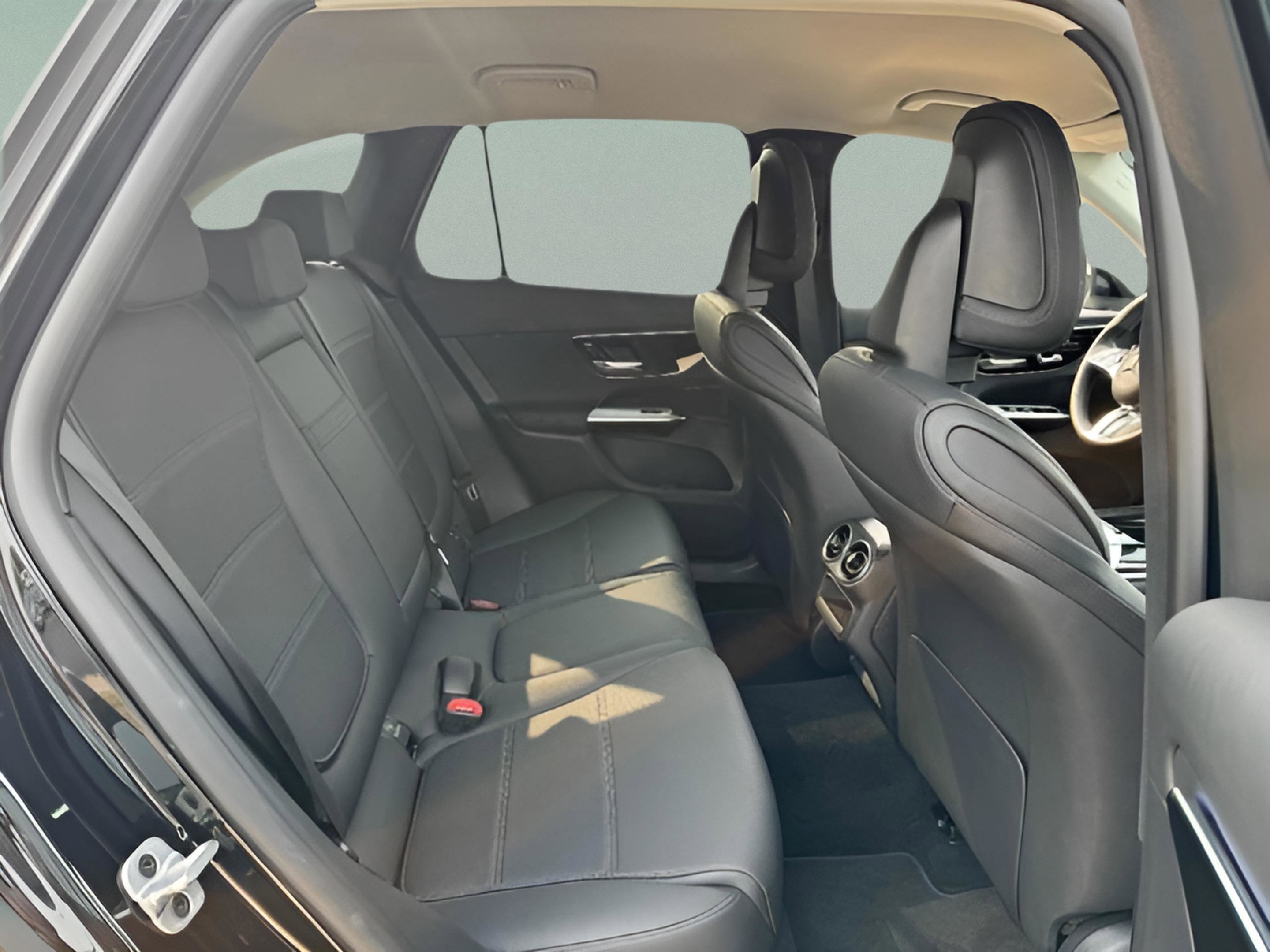 Certified 2025 Mercedes-Benz GLC 350e 4MATIC image 12