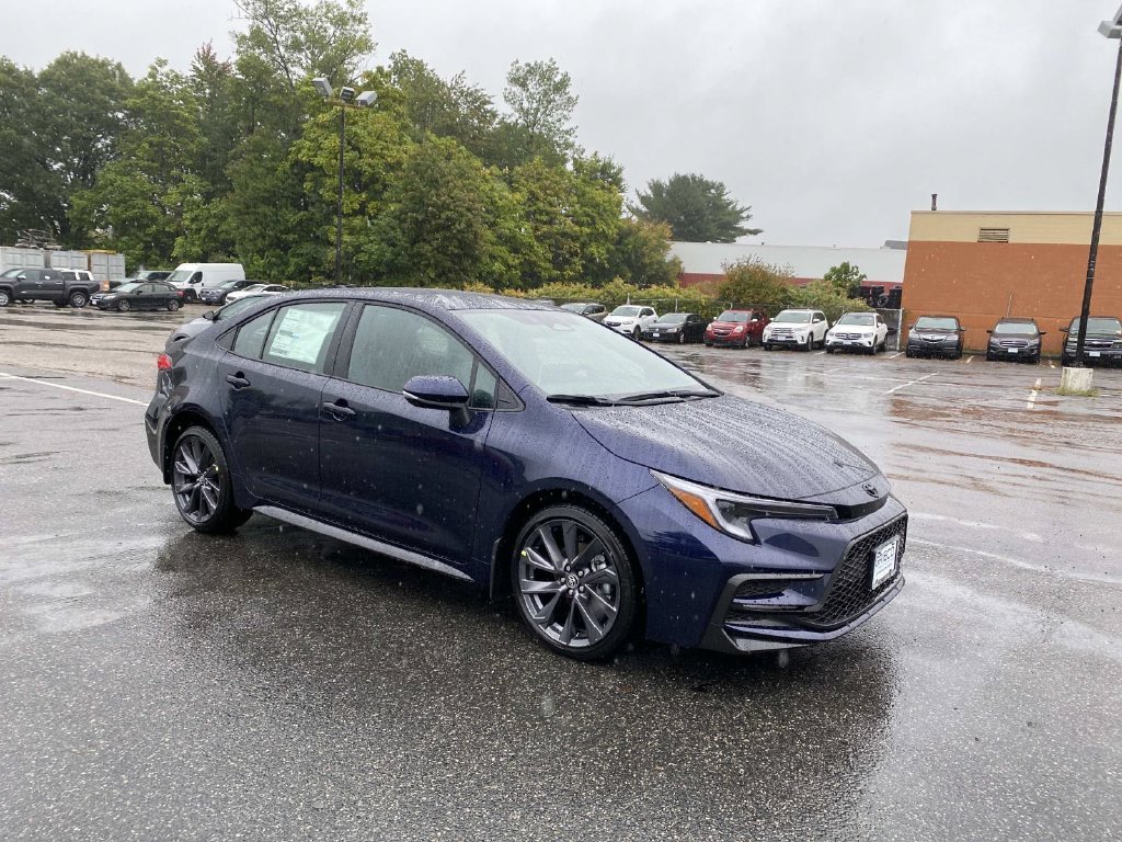New 2026 Toyota Corolla SE w/ SE Package
