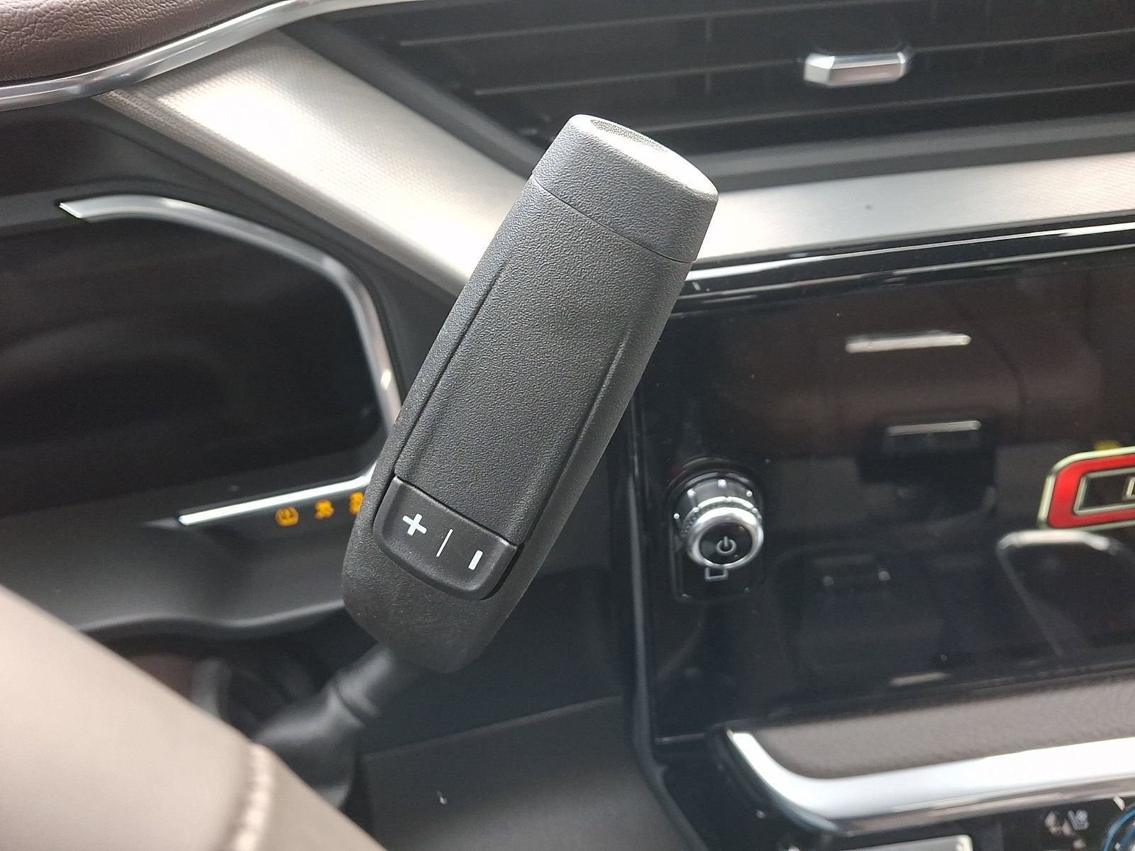 New 2026 GMC Sierra 2500 Denali w/ Denali Reserve Package image 15