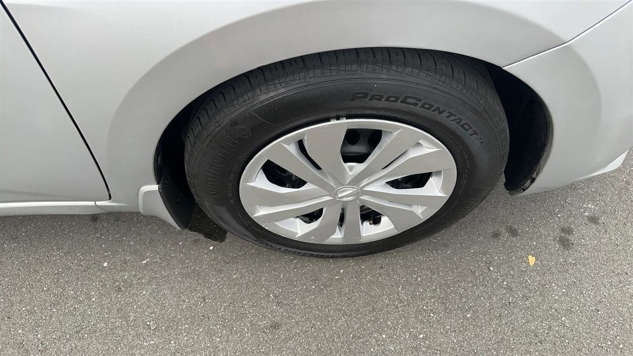 Used 2021 Nissan Versa S image 29