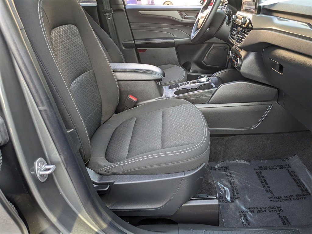 Used 2025 Ford Escape Active image 29