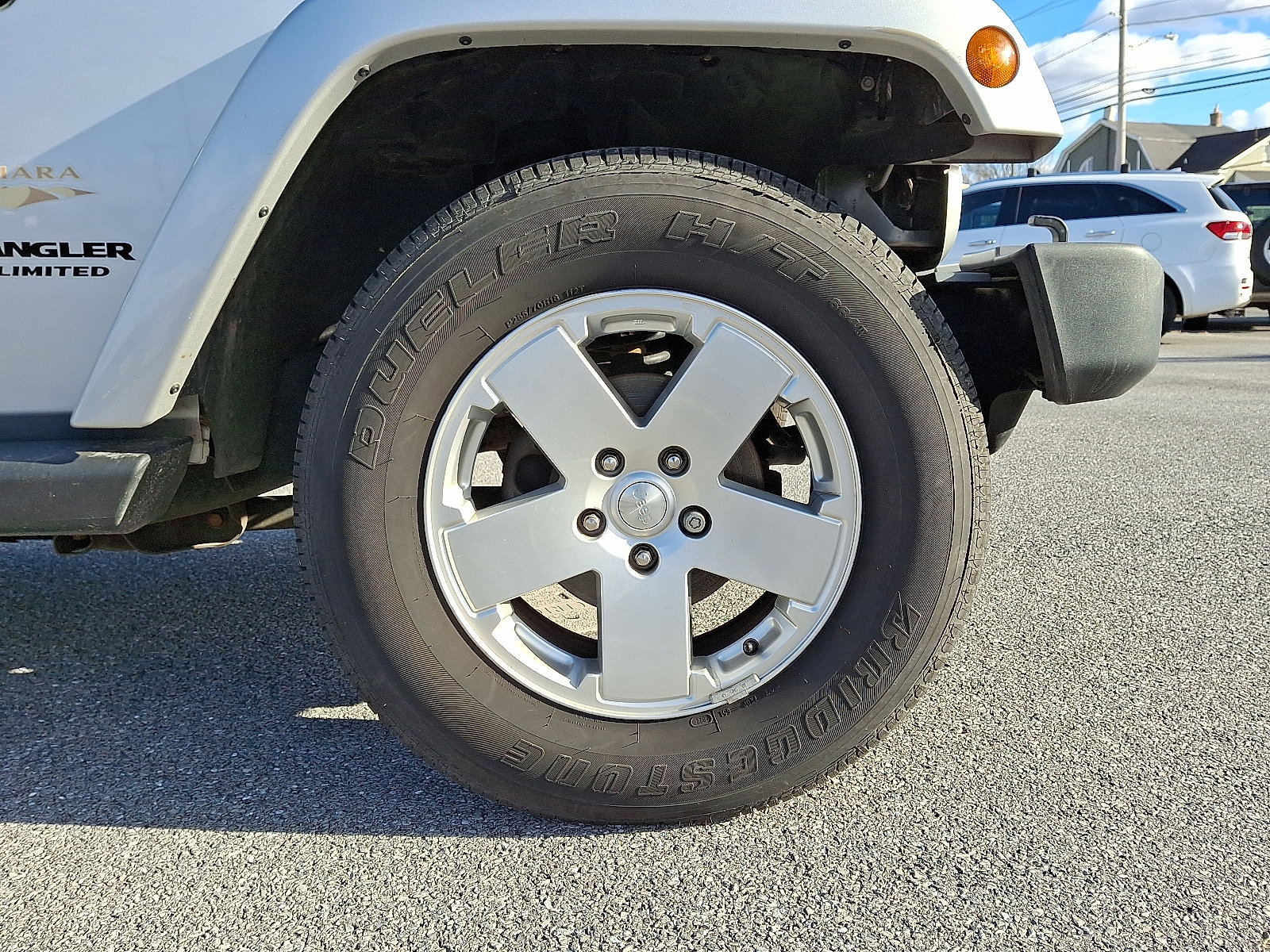 Used 2012 Jeep Wrangler Unlimited Sahara w/ Dual Top Group image 9