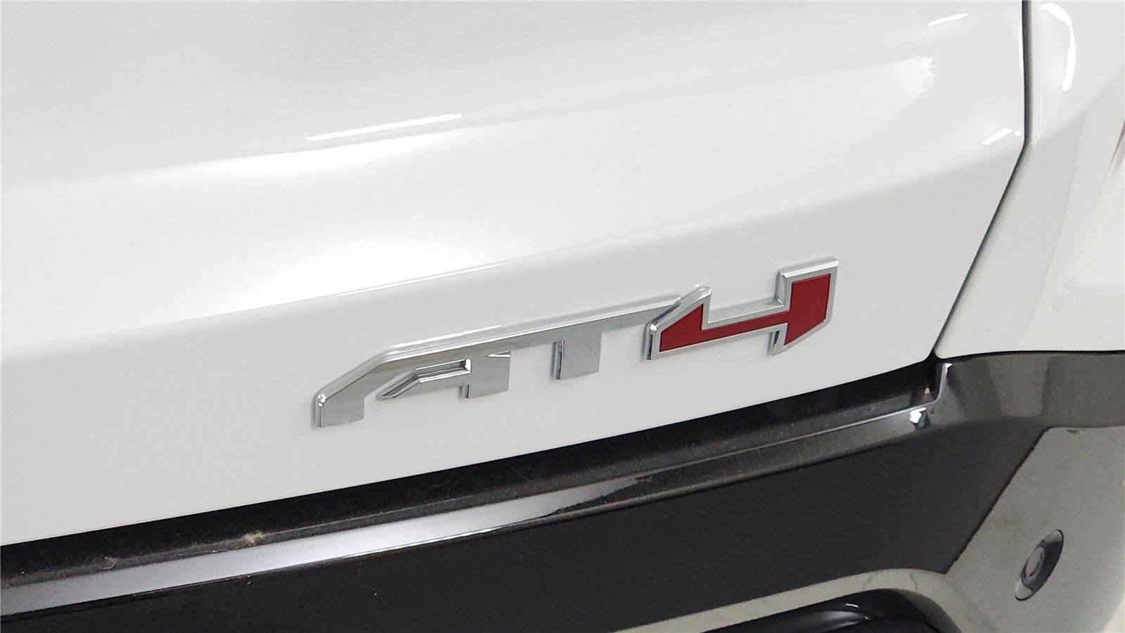 Used 2026 GMC Terrain AT4 AWD/4WD image 17