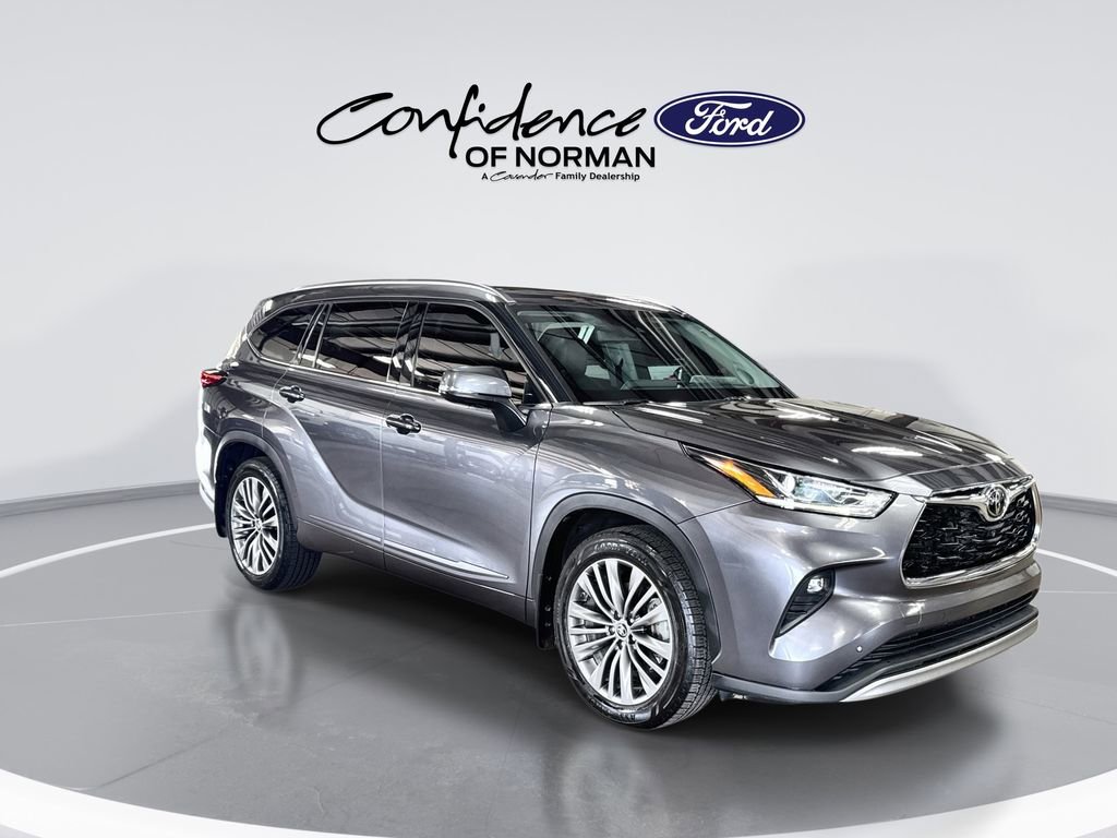 Used 2021 Toyota Highlander Platinum AWD/4WD image 11