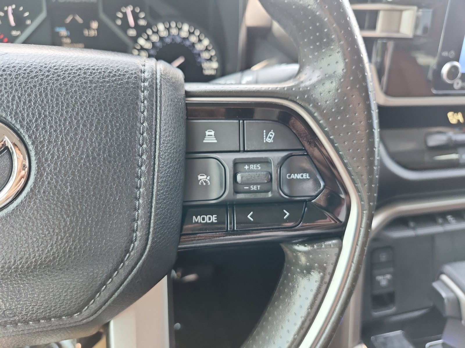 Used 2023 Toyota Tundra SR5 w/ SR5 Convenience Package AWD/4WD image 26