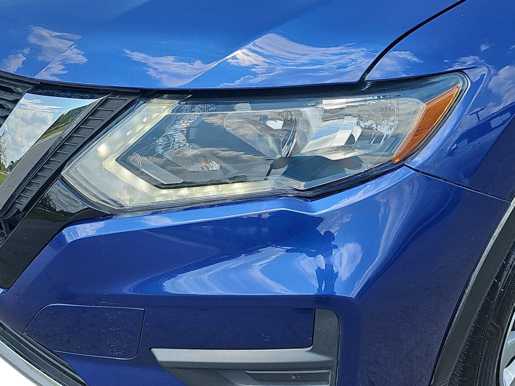 Used 2018 Nissan Rogue S AWD/4WD image 30