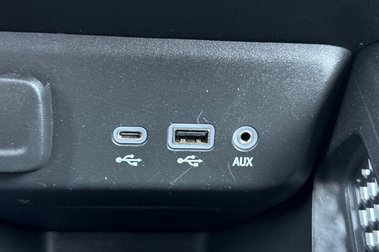 Used 2021 Chevrolet TrailBlazer ACTIV w/ Convenience Package image 31