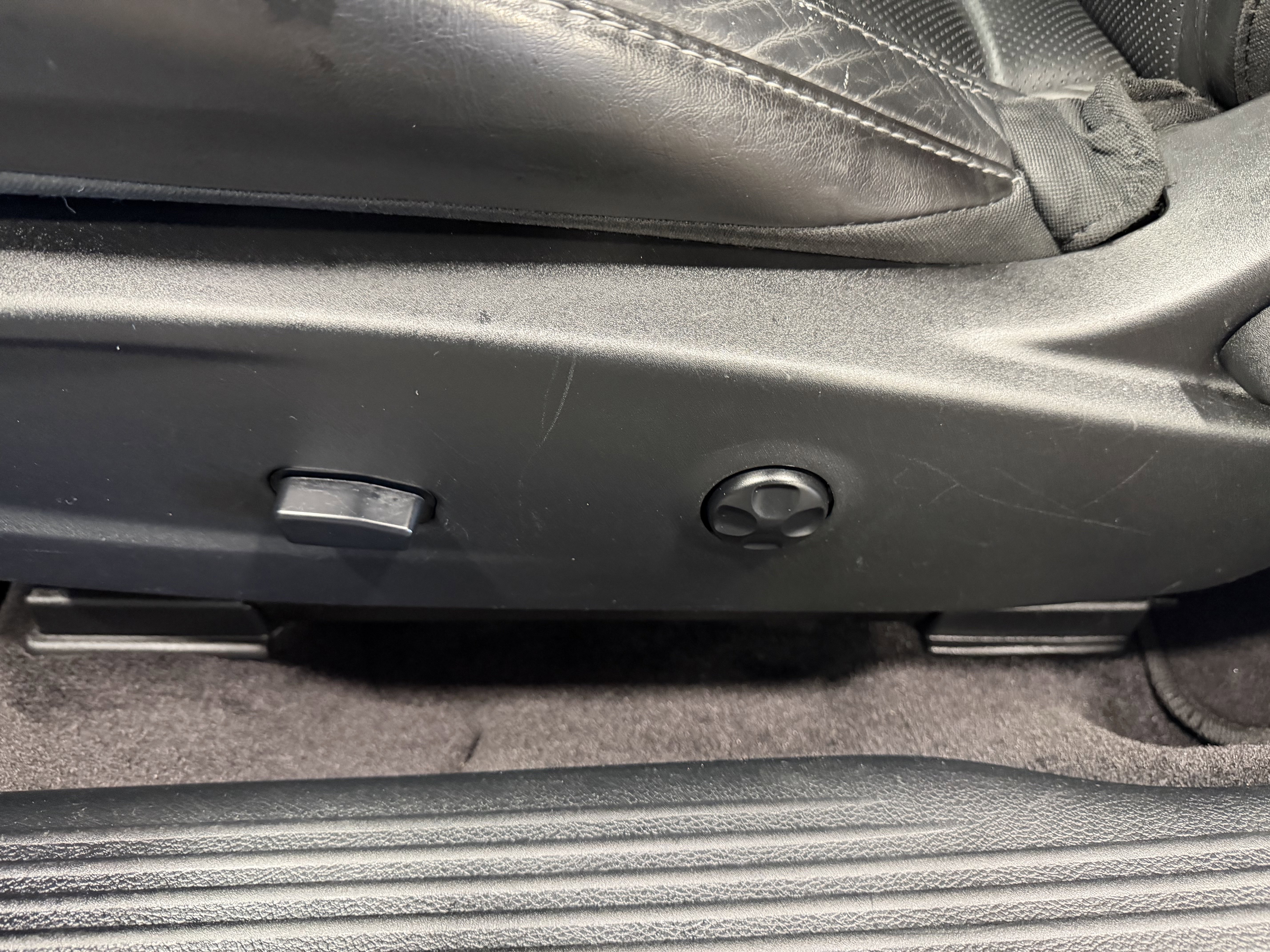 Used 2017 Dodge Challenger GT image 15