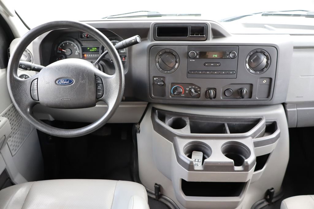 Used 2014 Ford E-450 and Econoline 450 Super Duty w/ Power Windows & Locks Group RWD image 7