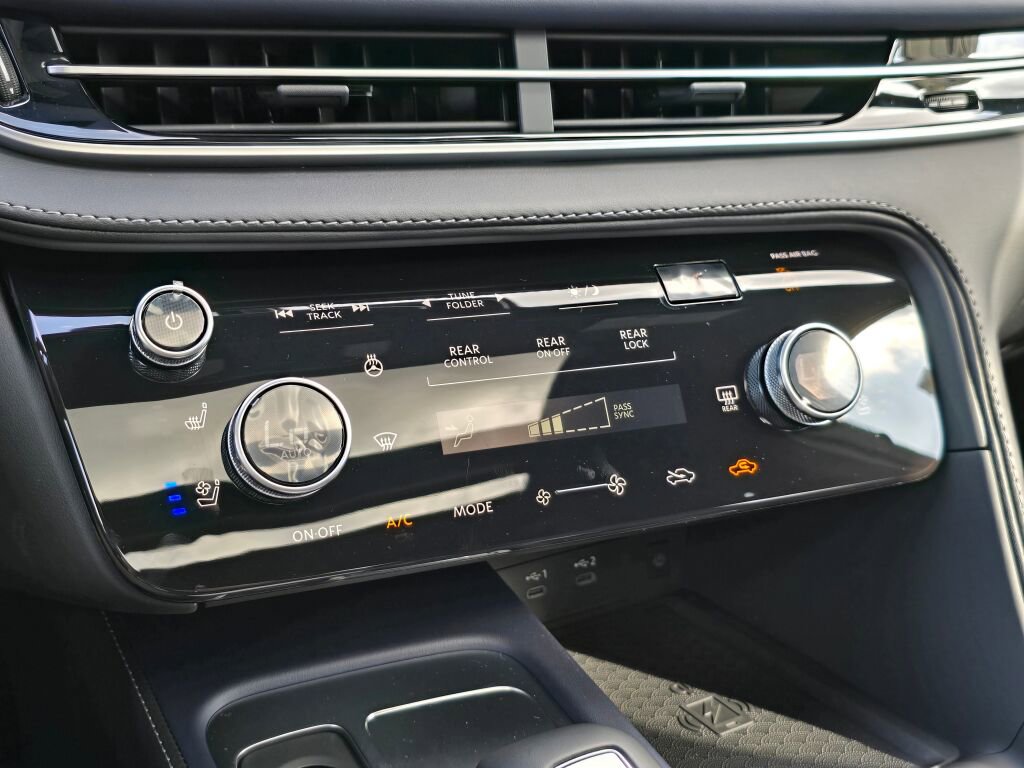 New 2026 INFINITI QX60 Sport w/ Dark Cargo Package image 27