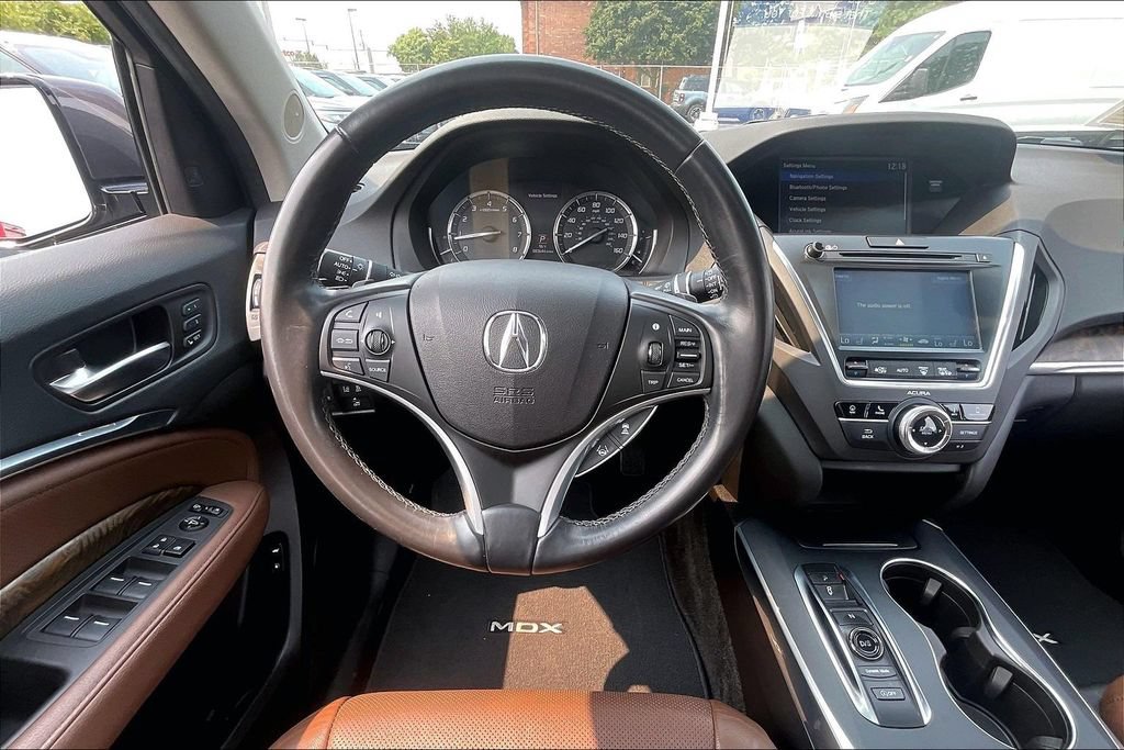 Used 2019 Acura MDX w/ Technology Package AWD/4WD image 4