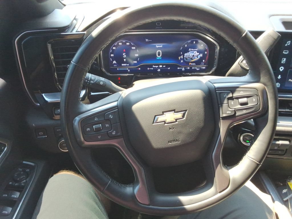 Certified 2025 Chevrolet Silverado 3500 High Country w/ High Country Premium Package AWD/4WD image 25