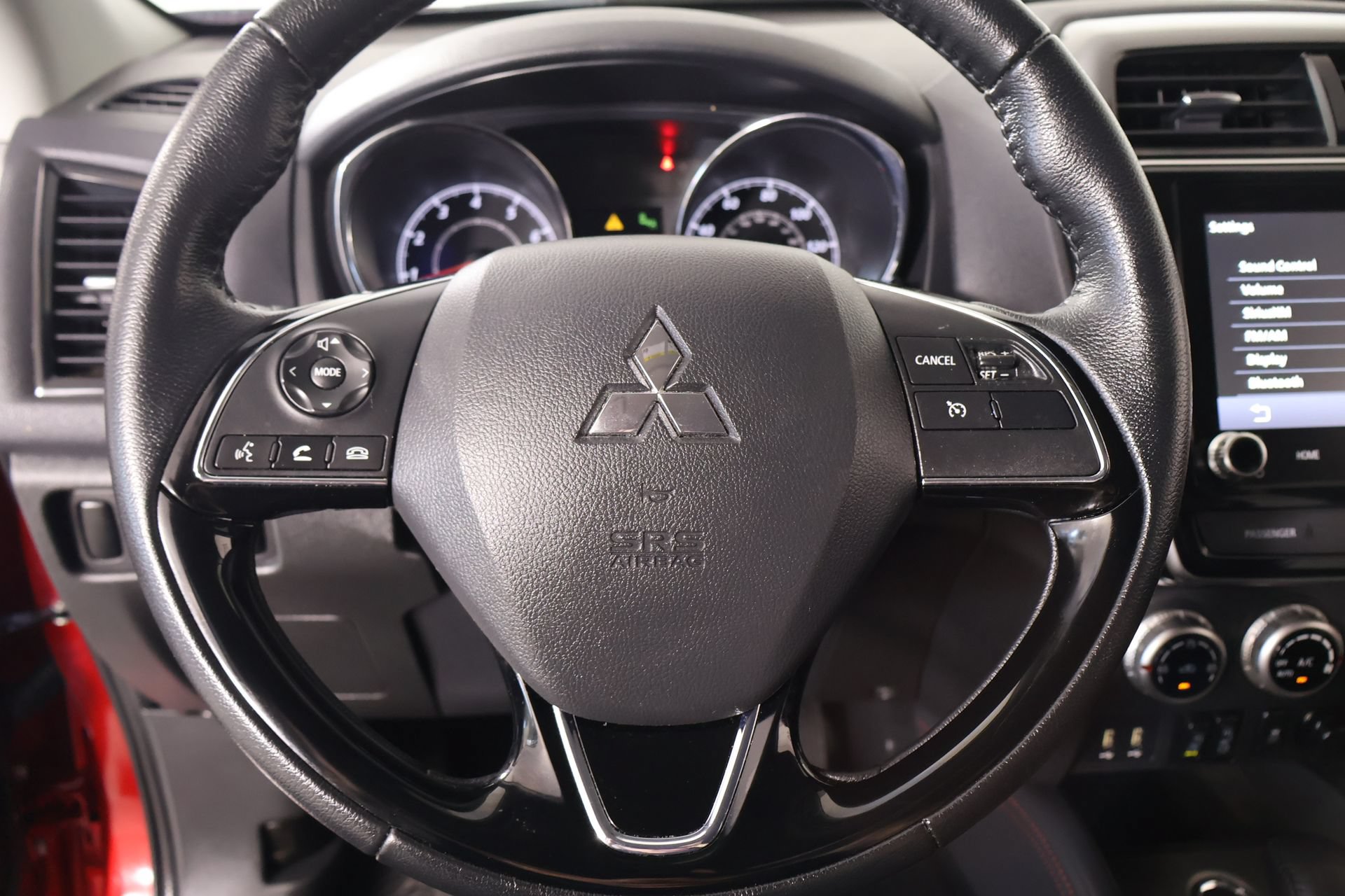 Used 2024 Mitsubishi Outlander Sport SE AWD/4WD image 3
