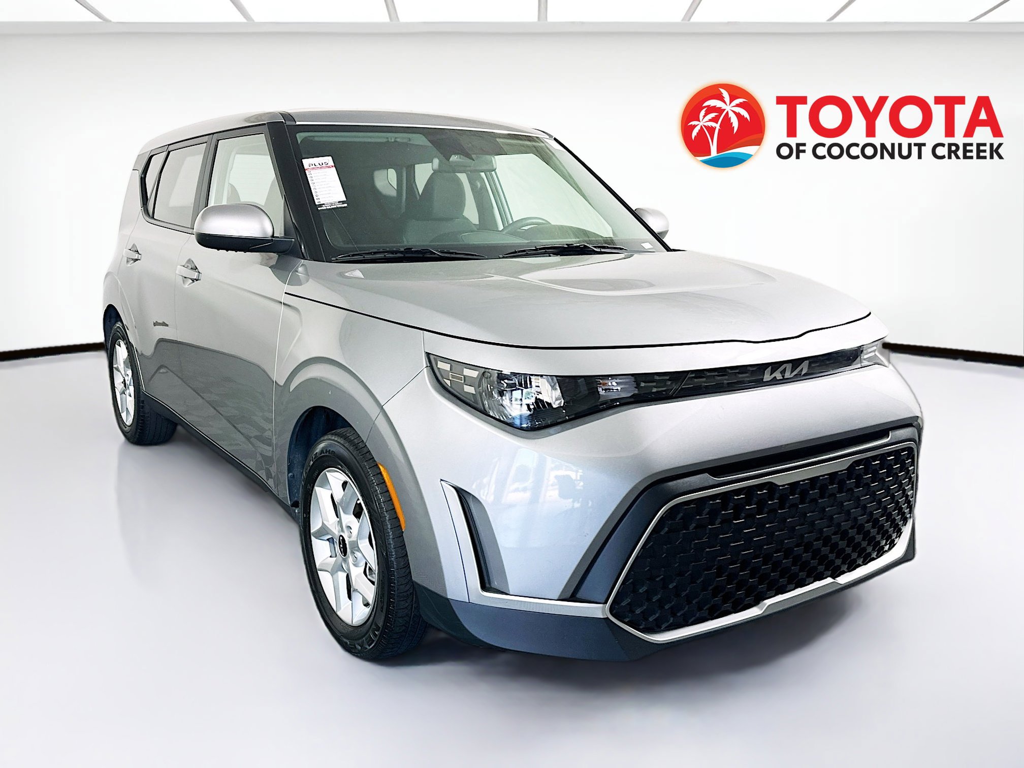 Used 2024 Kia Soul LX w/ Option Group 015 FWD video 1