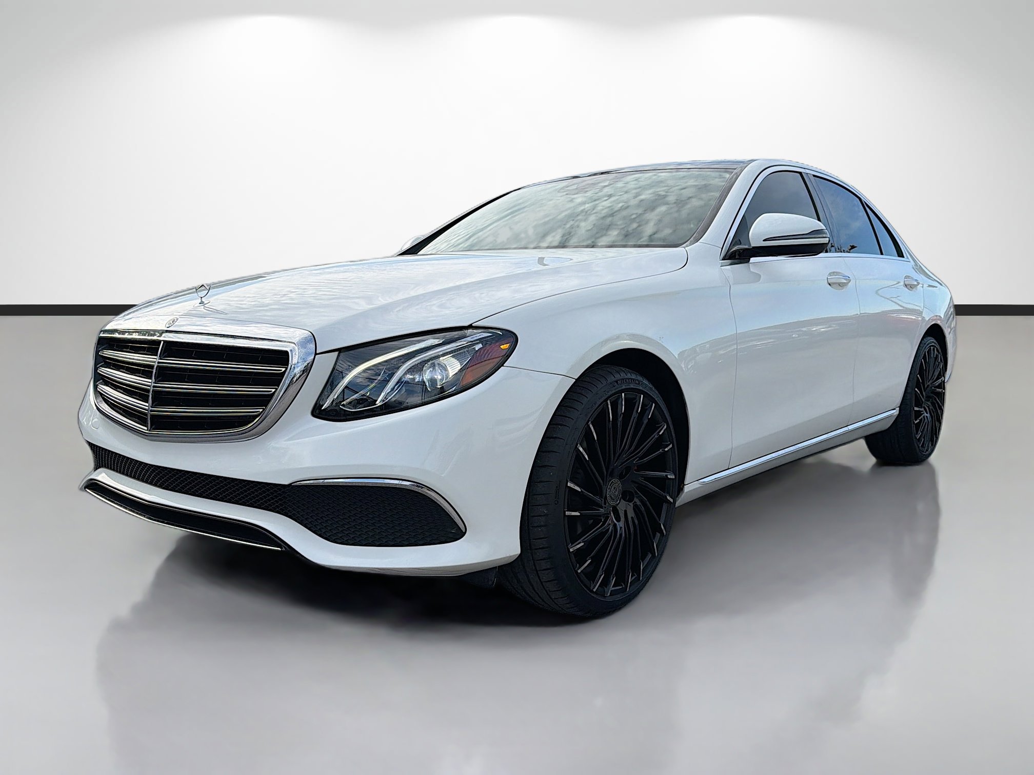Used 2020 Mercedes-Benz E 350 Sedan image 7