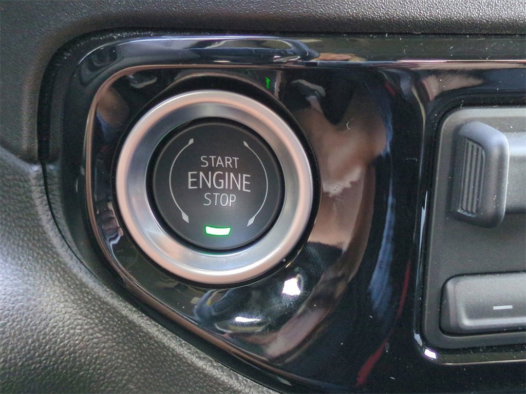 Used 2025 Chevrolet Silverado 2500 LT image 27