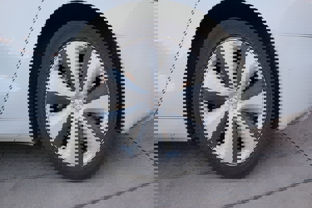 Used 2020 Tesla Model S Long Range Plus image 47