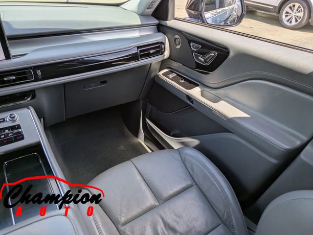 Used 2020 Lincoln Aviator Reserve w/ Class IV Trailer Tow Package image 23