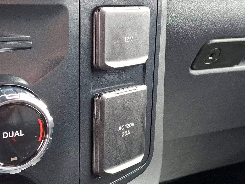 Used 2024 Ford F150 Lariat AWD/4WD image 30