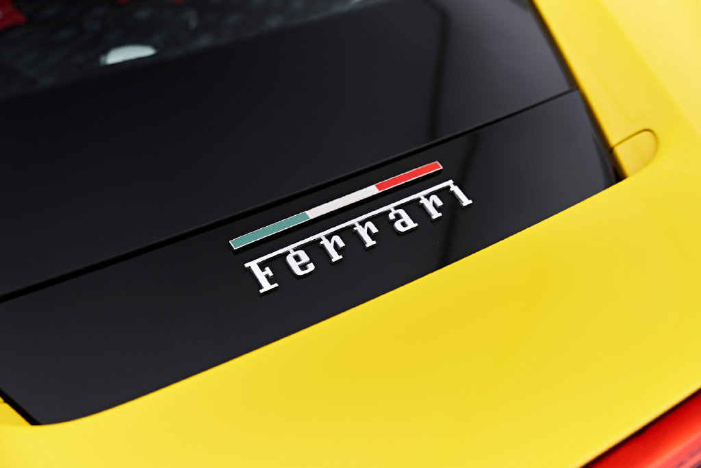 Used 2017 Ferrari 488 GTB RWD image 28