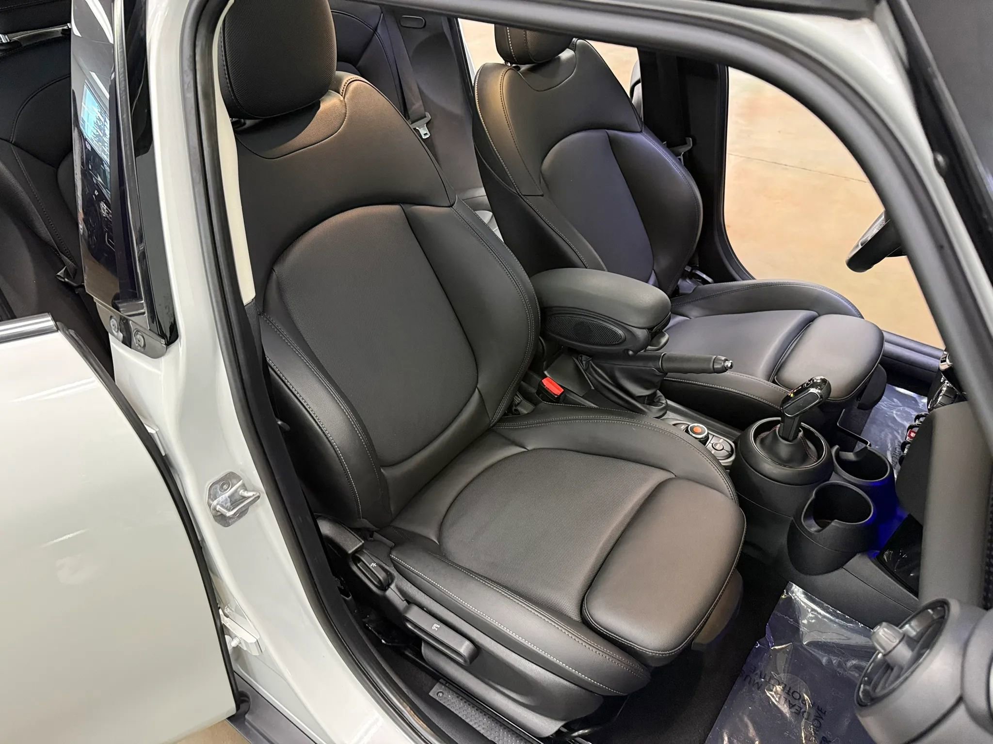 Used 2020 MINI Cooper S FWD image 21