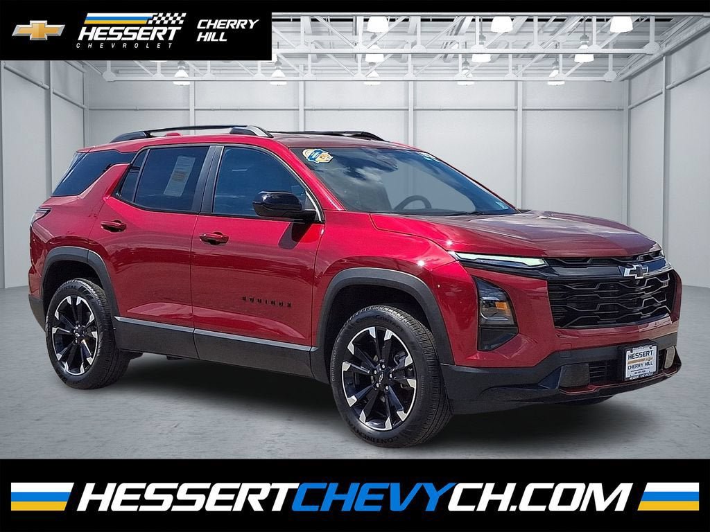 Certified 2025 Chevrolet Equinox RS FWD image 1