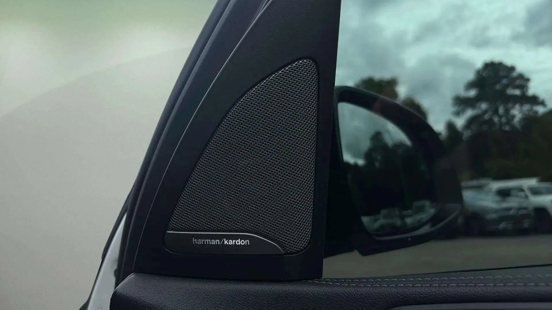 Used 2020 BMW X7 xDrive40i w/ M Sport Package image 21