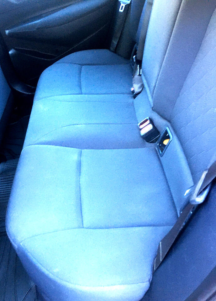 Used 2020 Toyota Corolla LE image 13