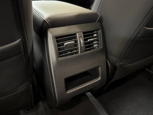 New 2025 Mitsubishi Outlander AWD image 23