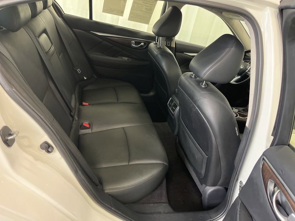 Used 2018 INFINITI Q50 Luxe w/ Cargo Package (L95) AWD/4WD image 22
