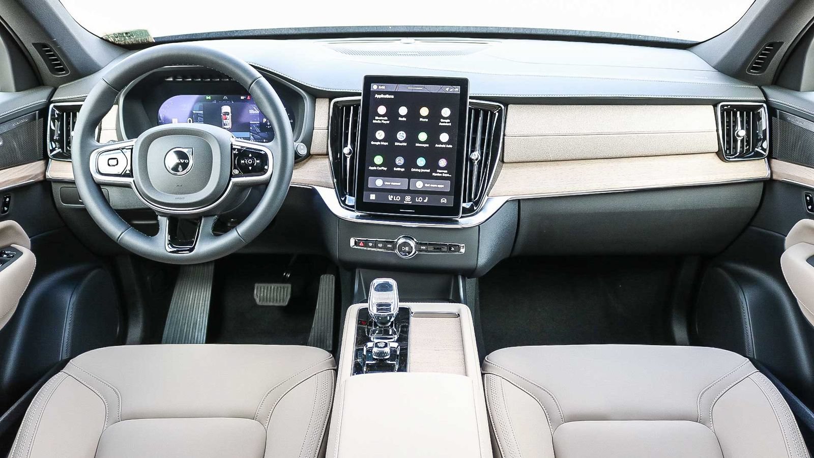New 2026 Volvo XC90 T8 Plus AWD/4WD image 13