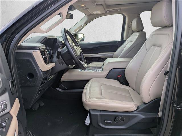 Used 2024 Ford Expedition Limited image 16